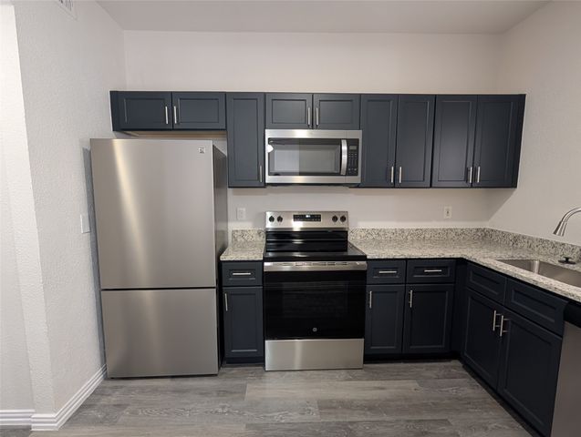 9910 Royal Lane 1202, Dallas, TX 75231