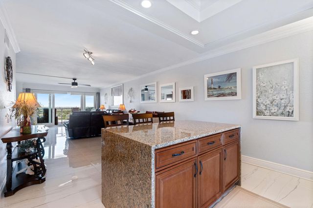 1160 Hillsboro Mile 904, Hillsboro Beach, FL 33062