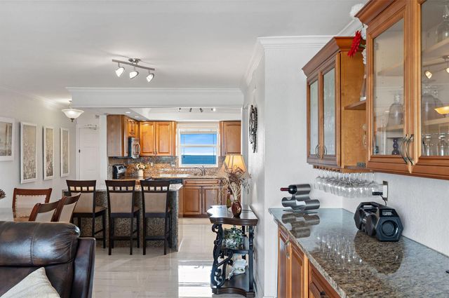 1160 Hillsboro Mile 904, Hillsboro Beach, FL 33062