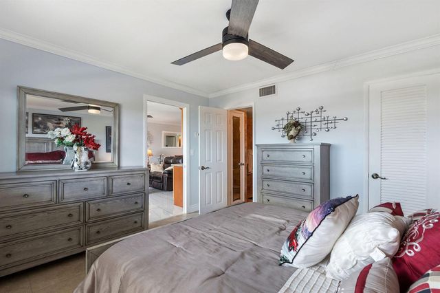 1160 Hillsboro Mile 904, Hillsboro Beach, FL 33062