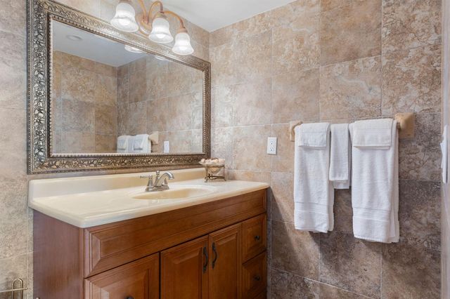1160 Hillsboro Mile 904, Hillsboro Beach, FL 33062
