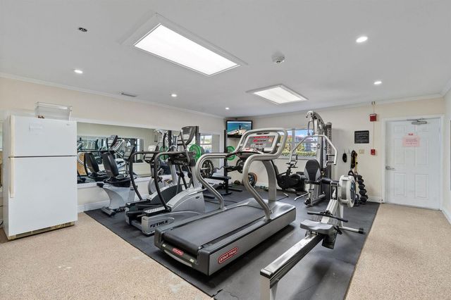 1160 Hillsboro Mile 904, Hillsboro Beach, FL 33062