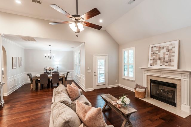 210 Abiding Pl, Goodlettsville, TN 37072