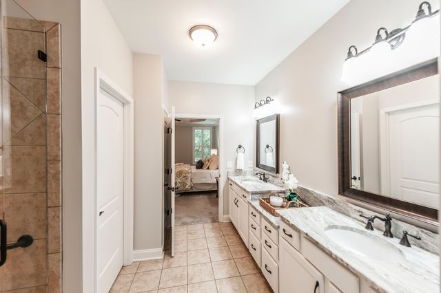 210 Abiding Pl, Goodlettsville, TN 37072