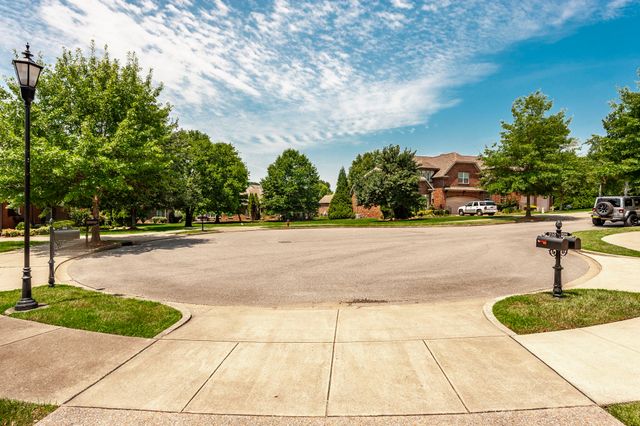 210 Abiding Pl, Goodlettsville, TN 37072