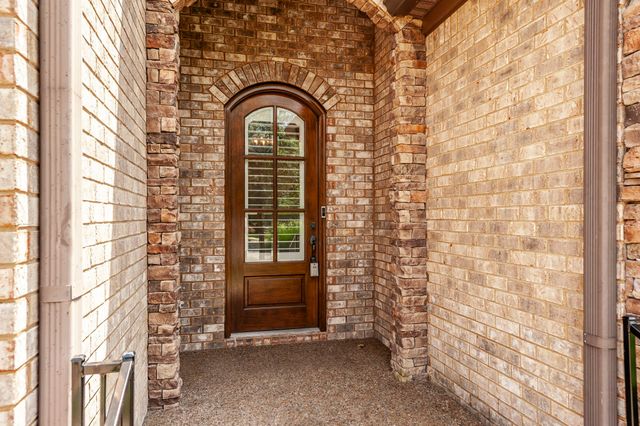 210 Abiding Pl, Goodlettsville, TN 37072
