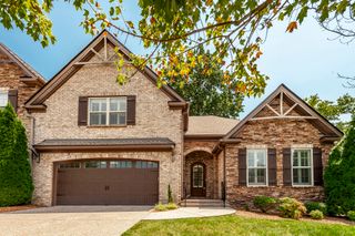 210 Abiding Pl, Goodlettsville, TN 37072