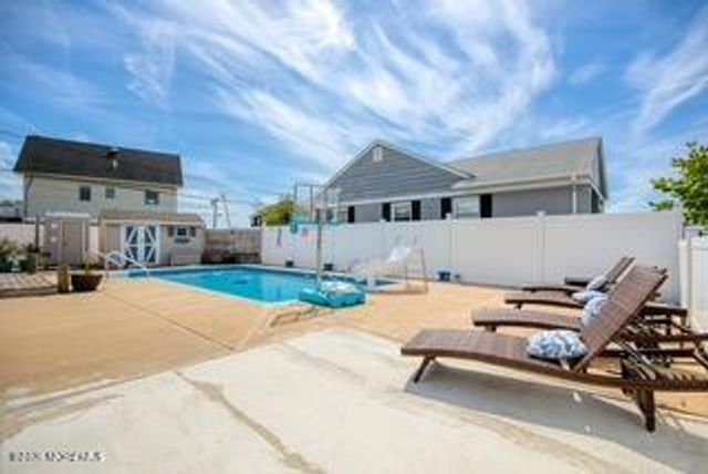 207 Ceylon Avenue, Seaside Heights, NJ 08751