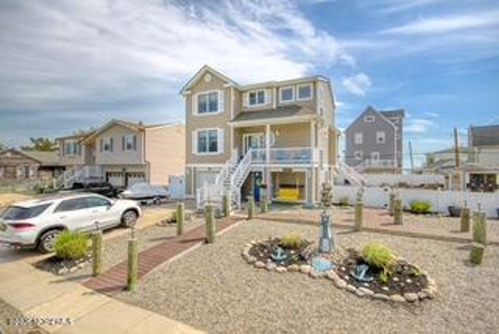 207 Ceylon Avenue, Seaside Heights, NJ 08751