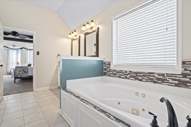 4517 HILLYGLEN CV, Bartlett, TN 38135