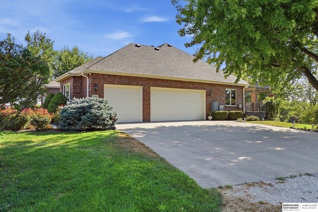 16060 S 63rd Street, Papillion, NE 68133