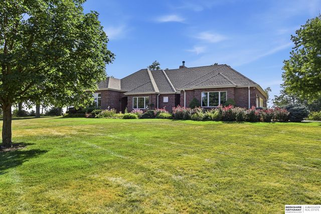 16060 S 63rd Street, Papillion, NE 68133