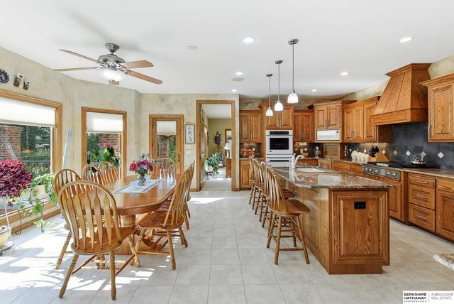 16060 S 63rd Street, Papillion, NE 68133