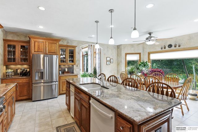 16060 S 63rd Street, Papillion, NE 68133