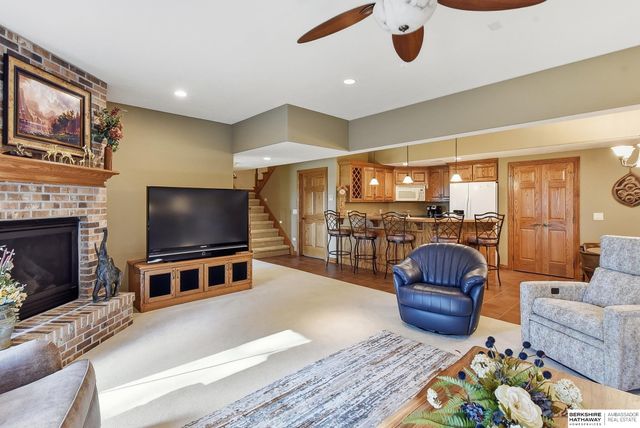 16060 S 63rd Street, Papillion, NE 68133