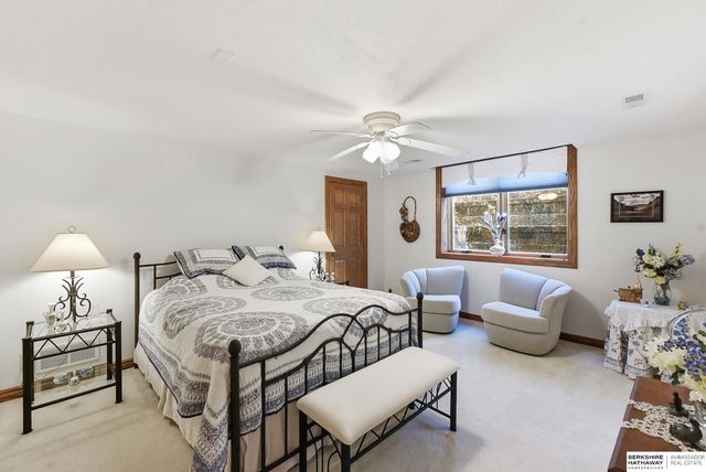 16060 S 63rd Street, Papillion, NE 68133