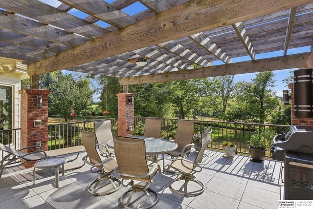 16060 S 63rd Street, Papillion, NE 68133