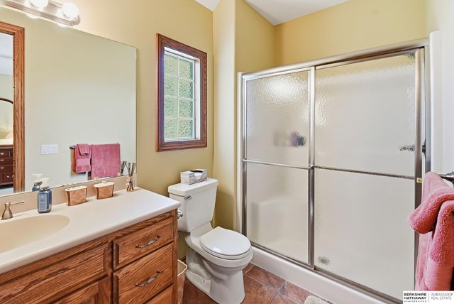16060 S 63rd Street, Papillion, NE 68133