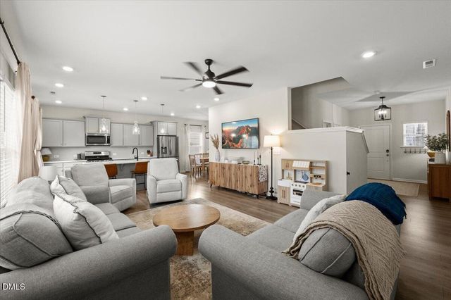 460 Curling Creek Drive, Clayton, NC 27527