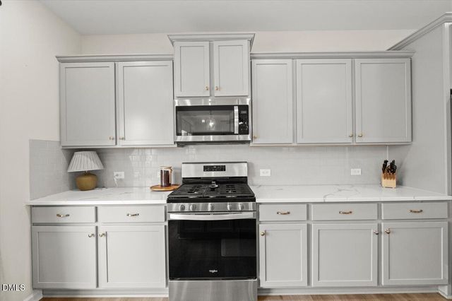 460 Curling Creek Drive, Clayton, NC 27527