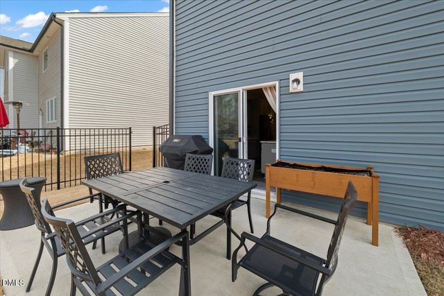 460 Curling Creek Drive, Clayton, NC 27527