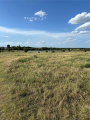 7225 N Hickory Road, Krum, TX 76249