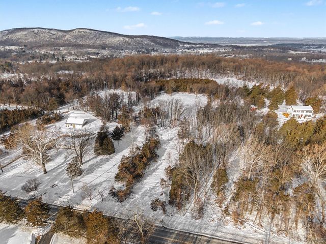 489 Union Corners Road, Florida, NY 10921