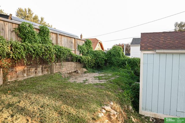 1911 W Street, Omaha, NE 68107