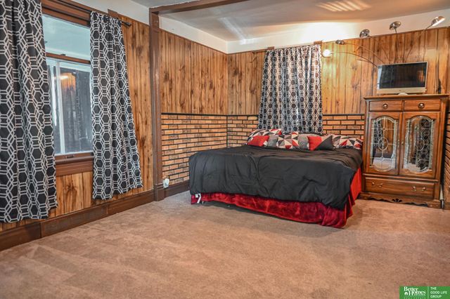 1911 W Street, Omaha, NE 68107