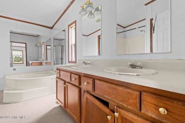 323 Macdonald Boulevard, Havelock, NC 28532