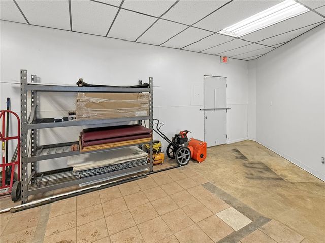 2922 Merle Hay Road, Des Moines, IA 50310