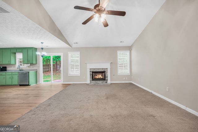 521 Sarahs Lane, Locust Grove, GA 30248