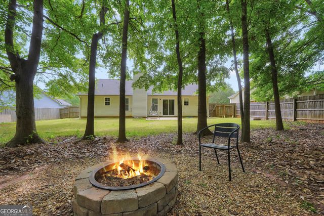 521 Sarahs Lane, Locust Grove, GA 30248