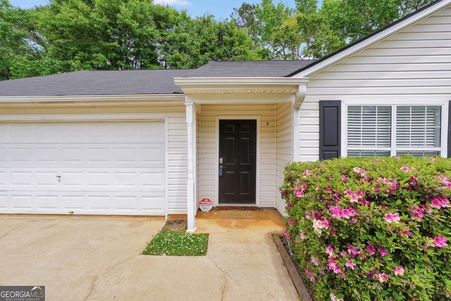 521 Sarahs Lane, Locust Grove, GA 30248