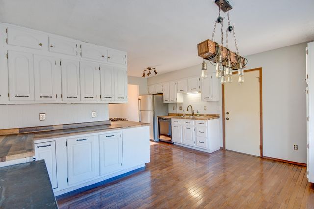 611 Bayberry Court, Valparaiso, IN 46385