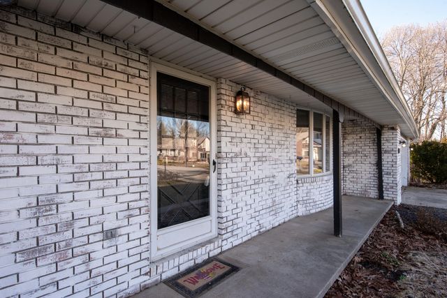 611 Bayberry Court, Valparaiso, IN 46385