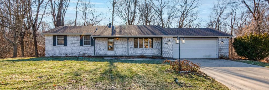 611 Bayberry Court, Valparaiso, IN 46385