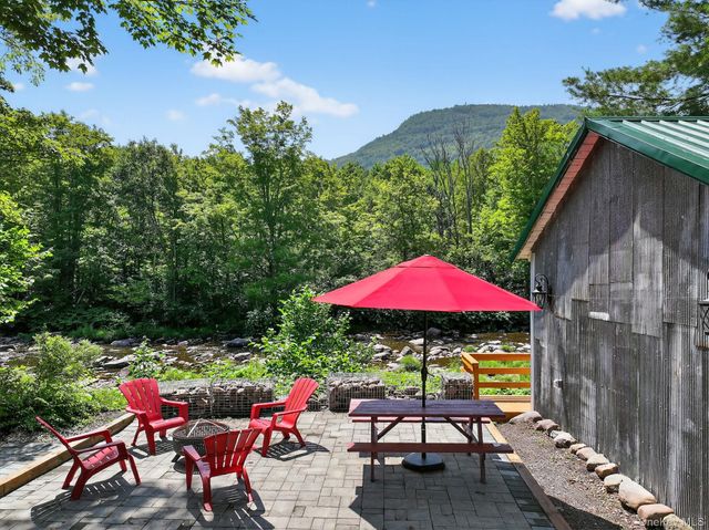 8213 Main Street, Hunter, NY 12442