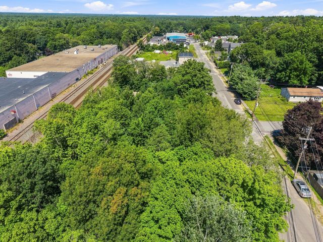 50 Cambridge St, Middleboro, MA 02346