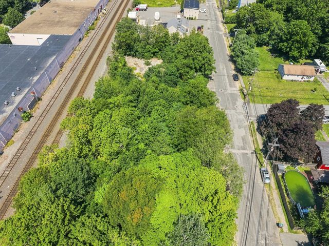 50 Cambridge St, Middleboro, MA 02346