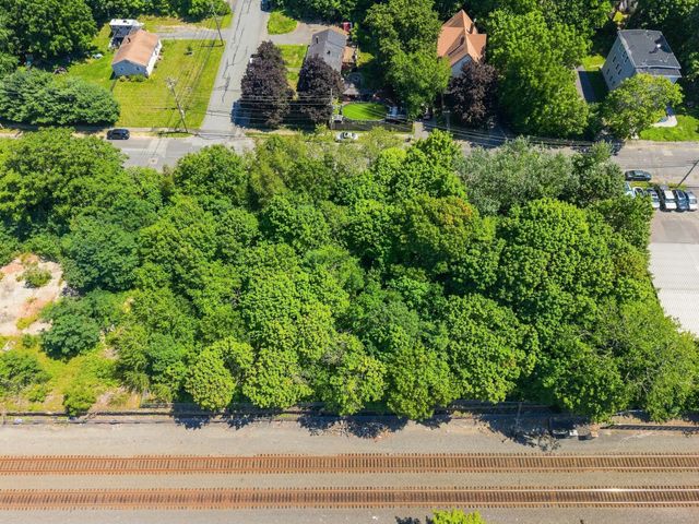 50 Cambridge St, Middleboro, MA 02346