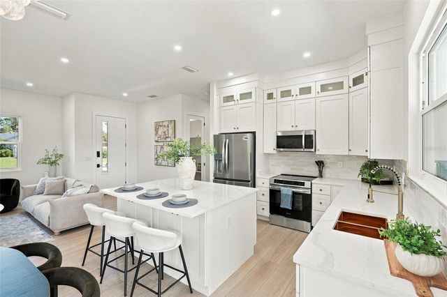 2277 SIMONTON AVENUE, North Port, FL 34286