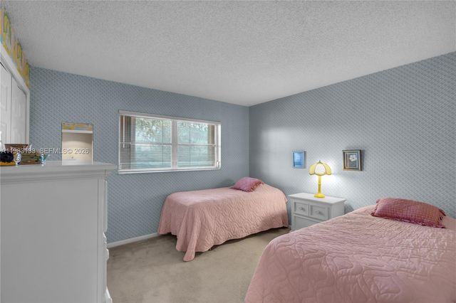 16623 Waters Edge Dr, Weston, FL 33326