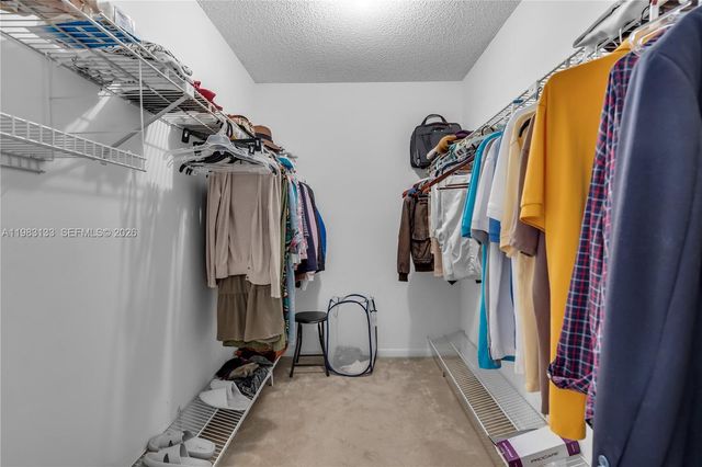 16623 Waters Edge Dr, Weston, FL 33326