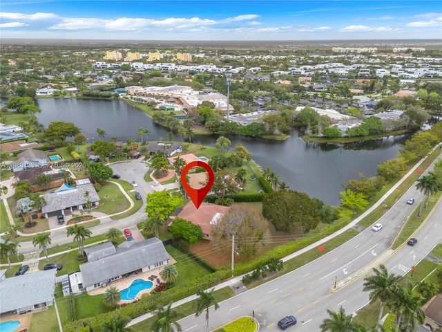 16623 Waters Edge Dr, Weston, FL 33326