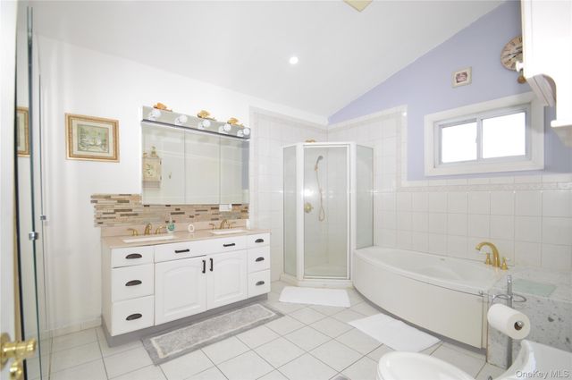 1300 P Street, Elmont, NY 11003