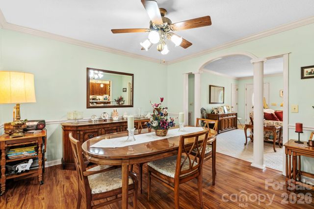 1137 Hibriten Drive SE, Lenoir, NC 28645