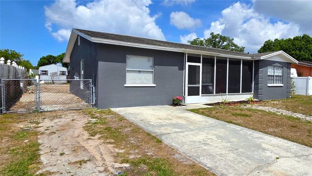 2417 WISHING WELL CIRCLE, Tampa, FL 33619