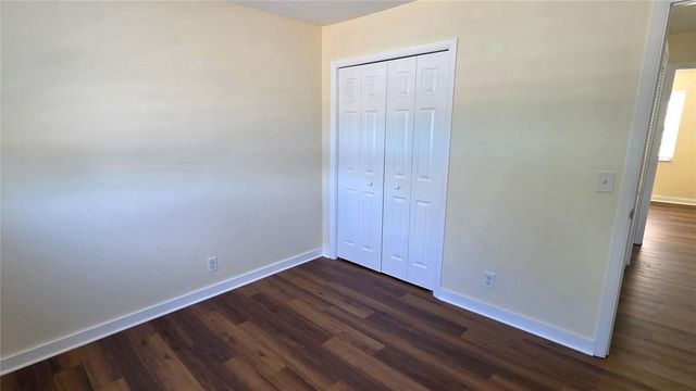 2417 WISHING WELL CIRCLE, Tampa, FL 33619