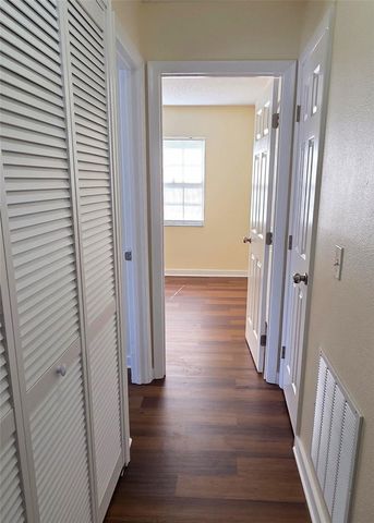 2417 WISHING WELL CIRCLE, Tampa, FL 33619